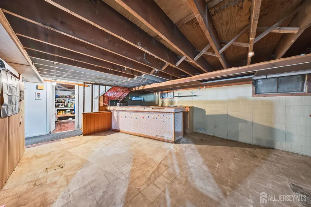 5 Lydecker Place Middlesex, NJ 08846