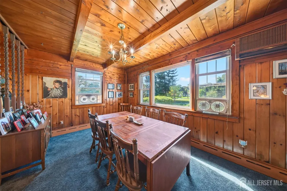 5 Lydecker Place Middlesex, NJ 08846