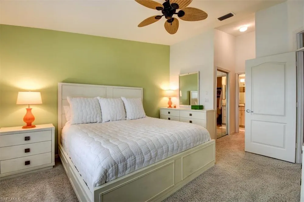 182 Newport Drive #1007 Naples, FL 34114