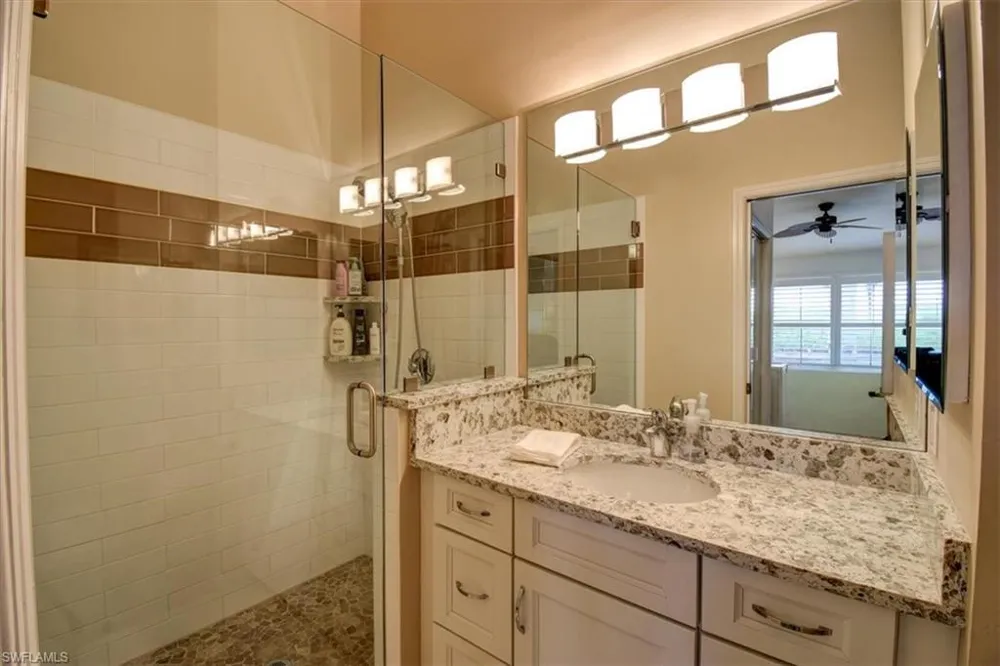 182 Newport Drive #1007 Naples, FL 34114