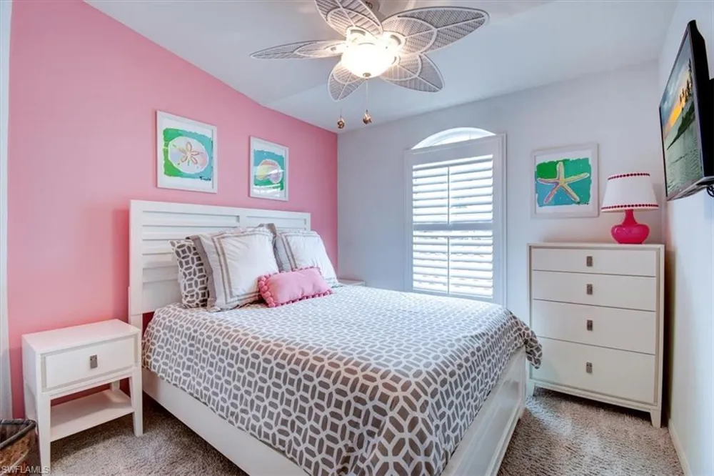 182 Newport Drive #1007 Naples, FL 34114