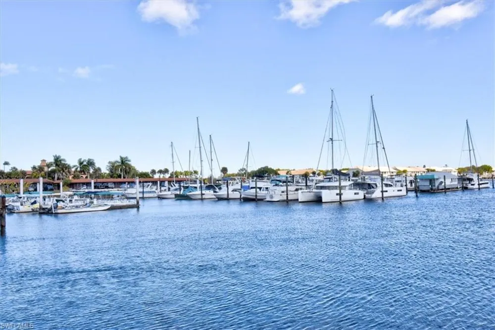 182 Newport Drive #1007 Naples, FL 34114