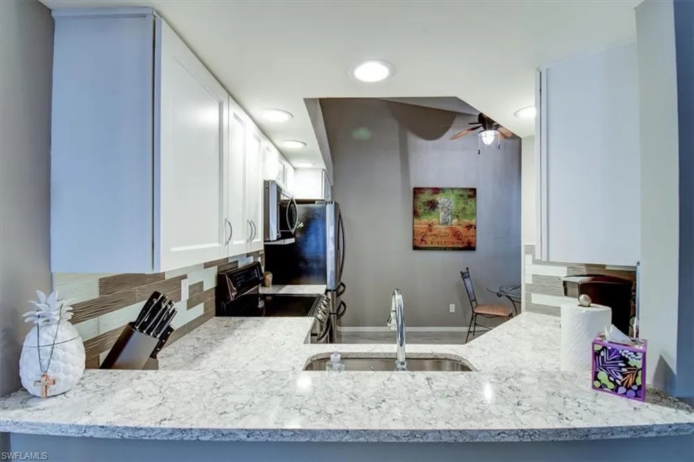 182 Newport Drive #1007 Naples, FL 34114