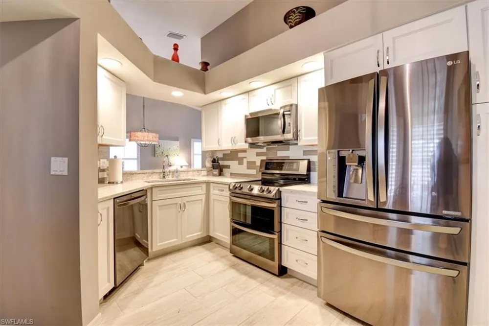 182 Newport Drive #1007 Naples, FL 34114
