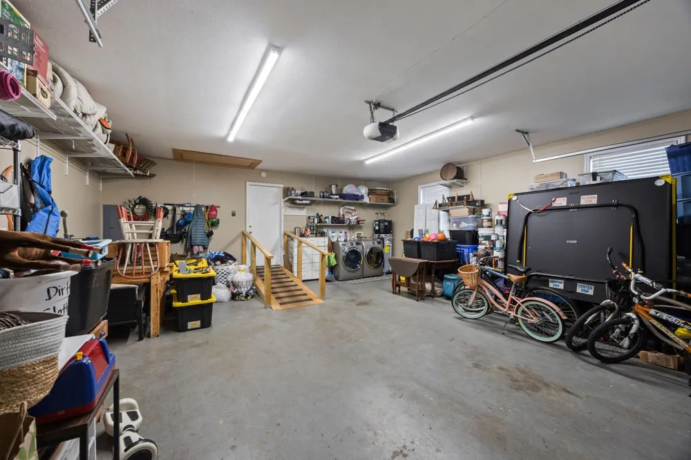 1508 Creekstone Dr Columbia, TN 38401