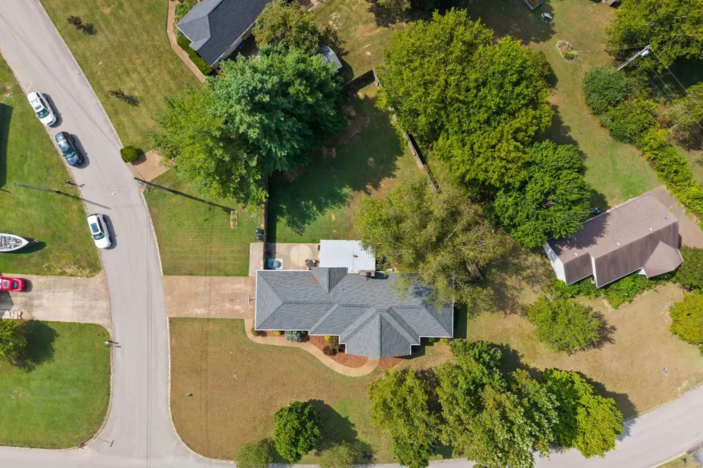 1508 Creekstone Dr Columbia, TN 38401