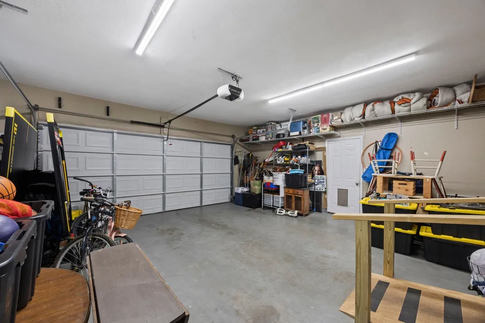 1508 Creekstone Dr Columbia, TN 38401