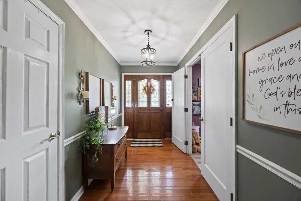 1508 Creekstone Dr Columbia, TN 38401