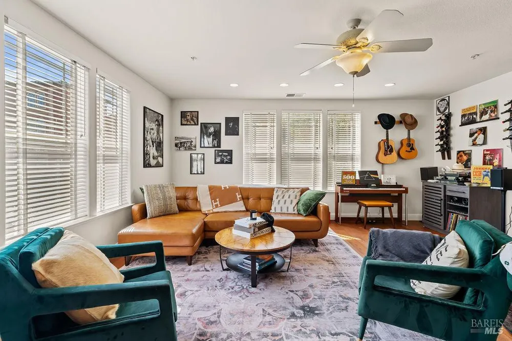 1041 Mcclelland Drive Windsor, CA 95492