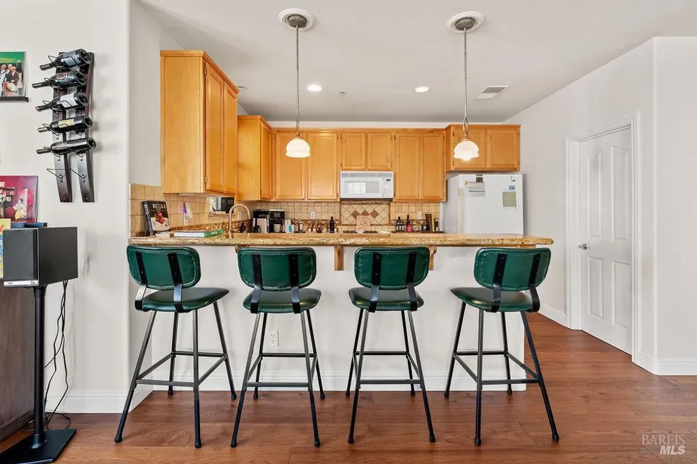 1041 Mcclelland Drive Windsor, CA 95492