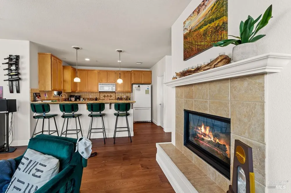 1041 Mcclelland Drive Windsor, CA 95492