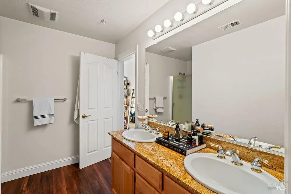 1041 Mcclelland Drive Windsor, CA 95492