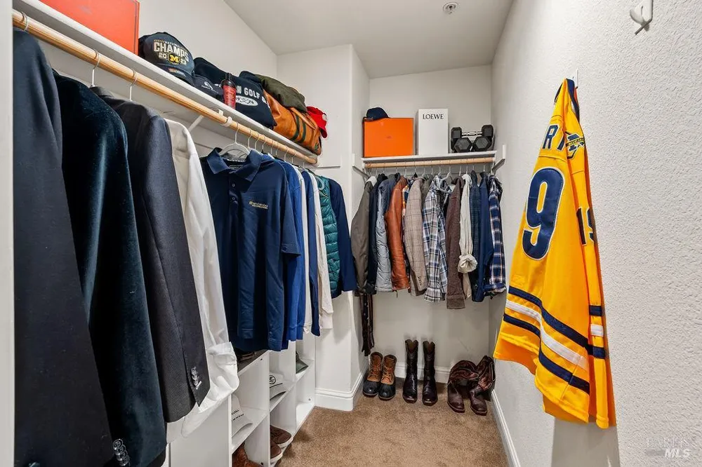 1041 Mcclelland Drive Windsor, CA 95492