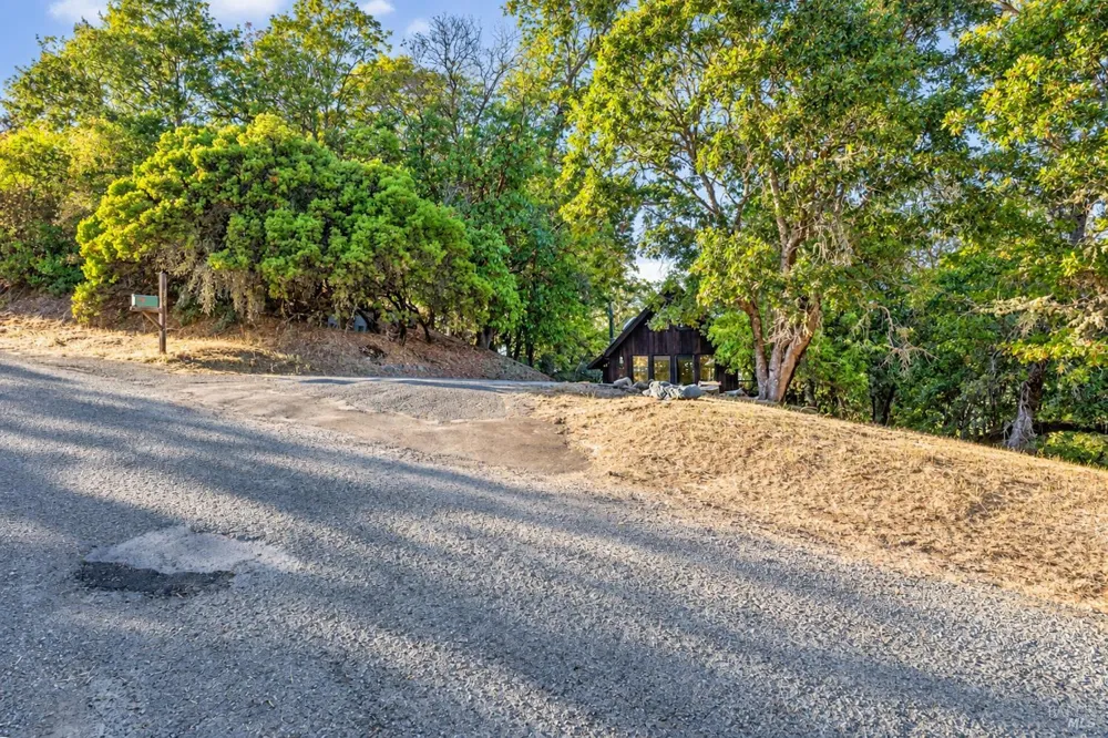 370 Laurel Street Willits, CA 95490