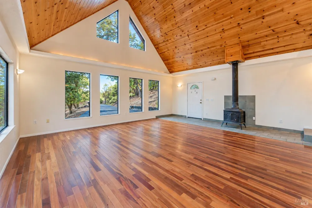 370 Laurel Street Willits, CA 95490