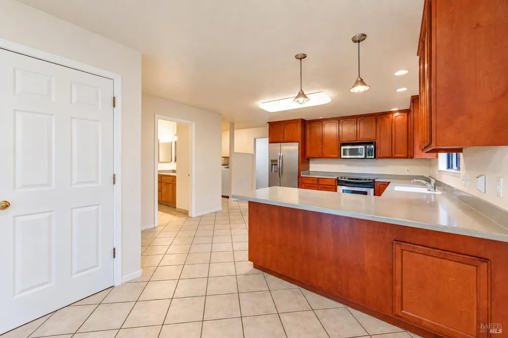 370 Laurel Street Willits, CA 95490