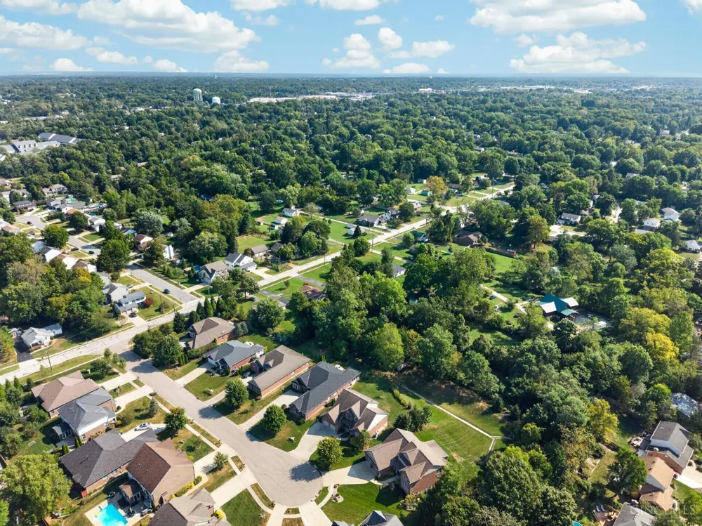 818 Forest Acres Drive Anderson, OH 45255