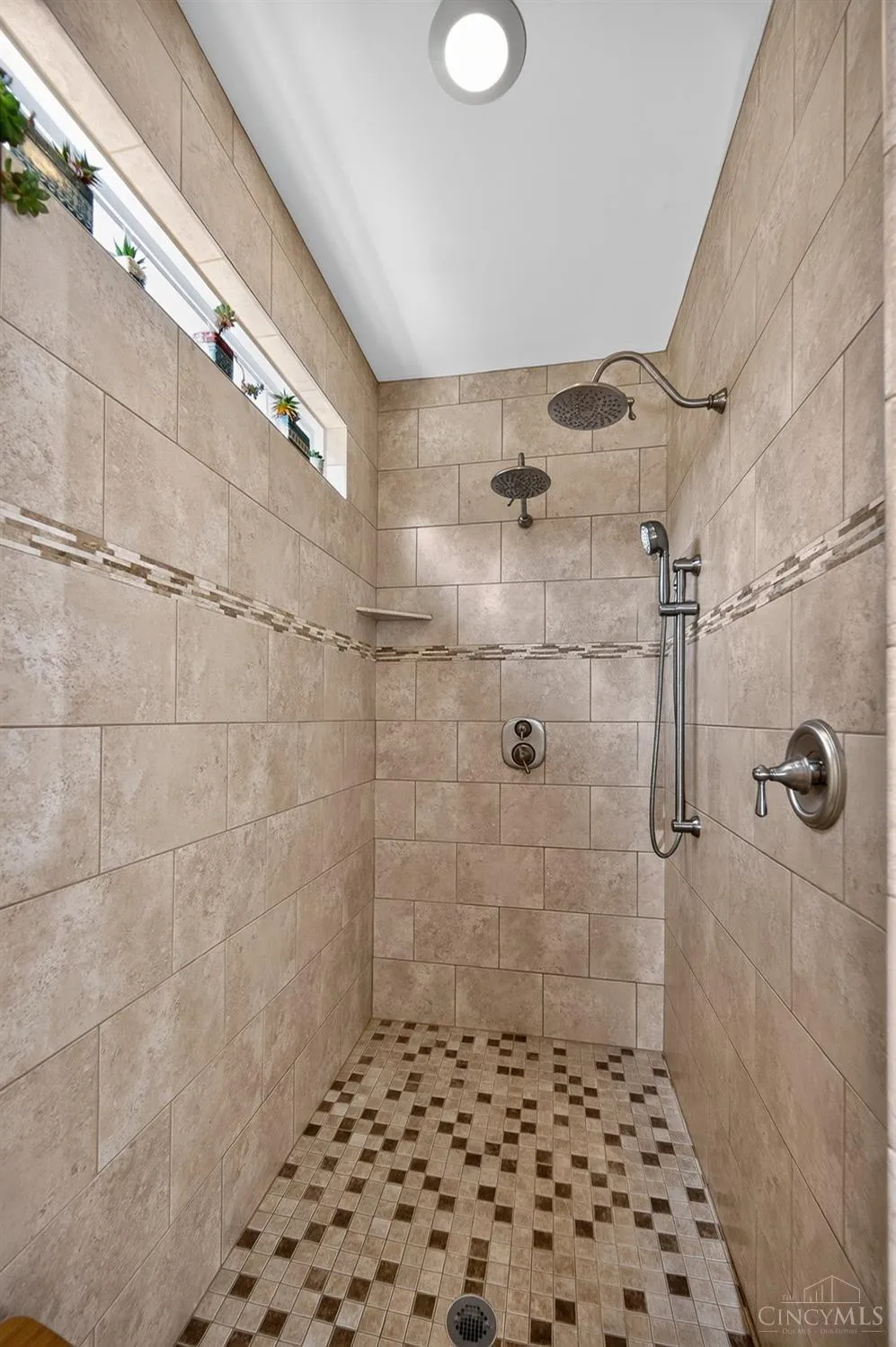 818 Forest Acres Drive Anderson, OH 45255