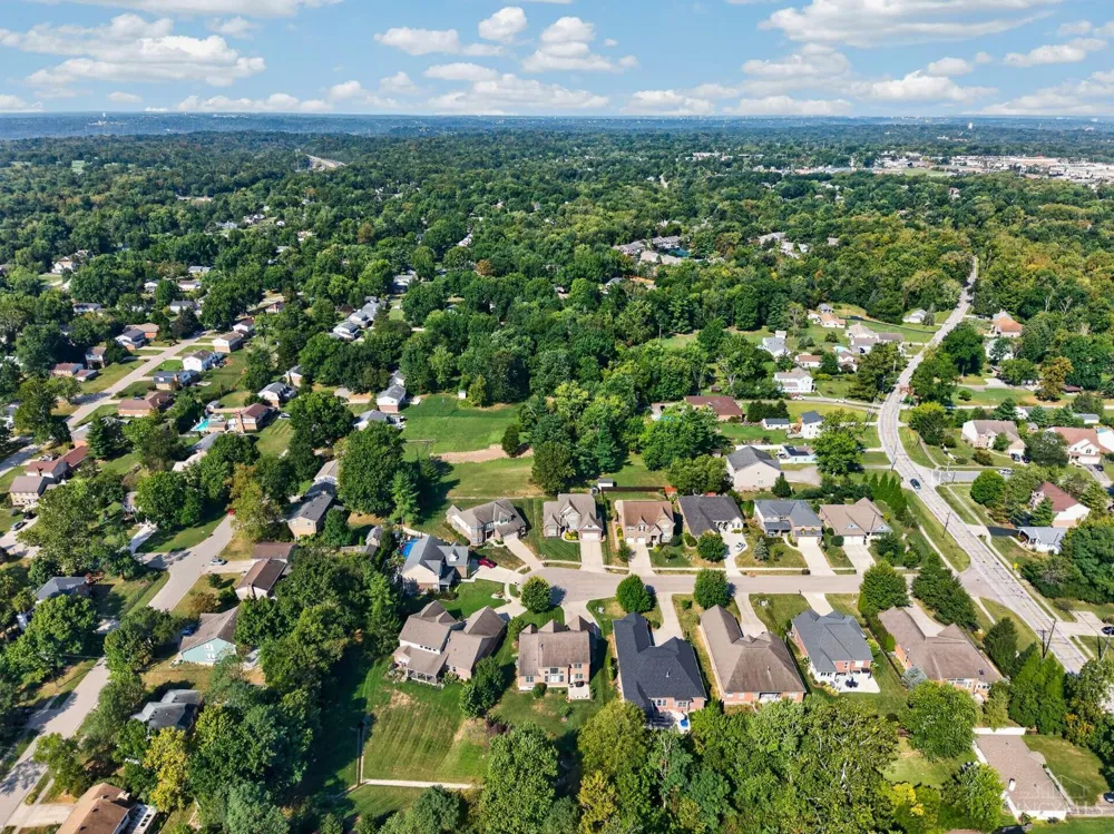 818 Forest Acres Drive Anderson, OH 45255