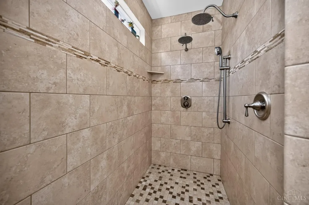 818 Forest Acres Drive Anderson, OH 45255