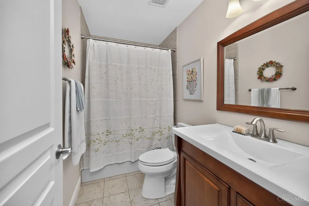 818 Forest Acres Drive Anderson, OH 45255