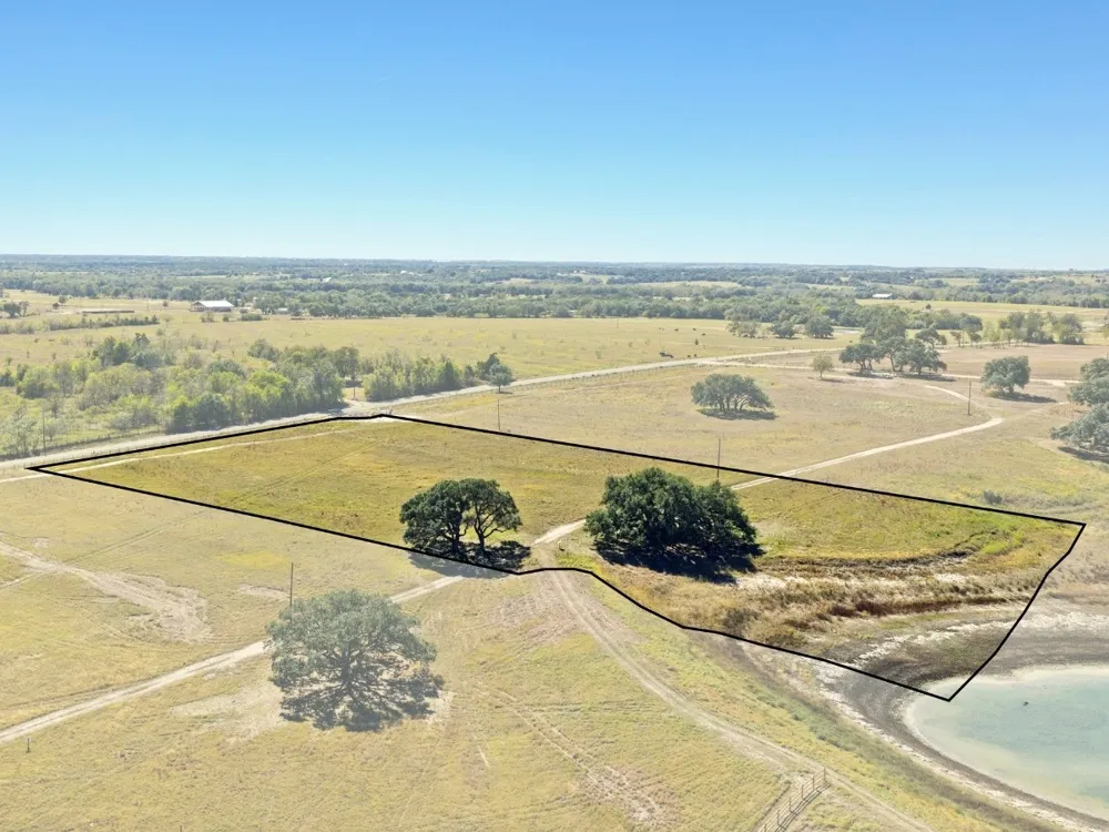 3055 FM 956 Schulenburg, TX 78956