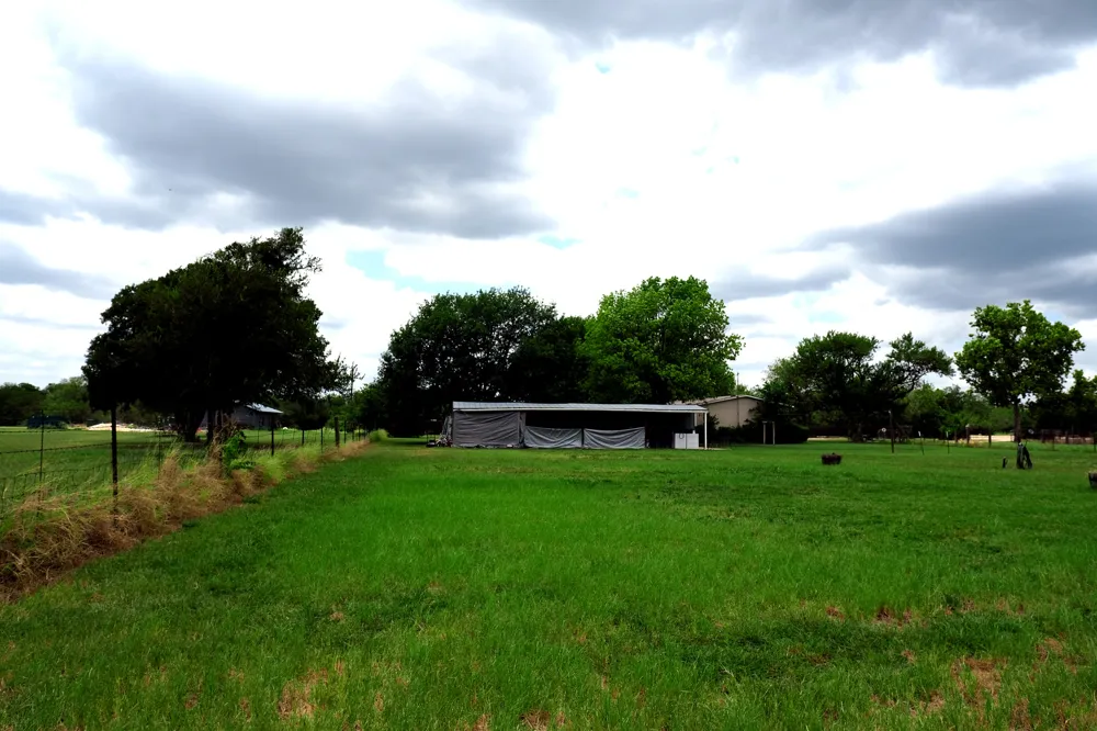 2303 Webberwood Drive Webberville, TX 78621