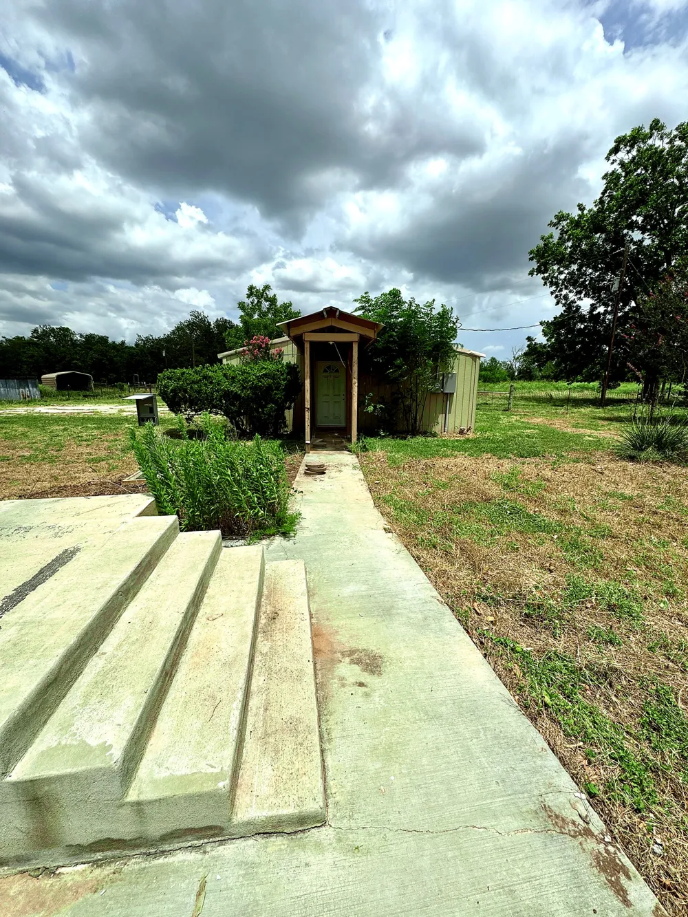 2303 Webberwood Drive Webberville, TX 78621