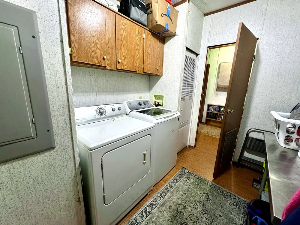 2303 Webberwood Drive Webberville, TX 78621