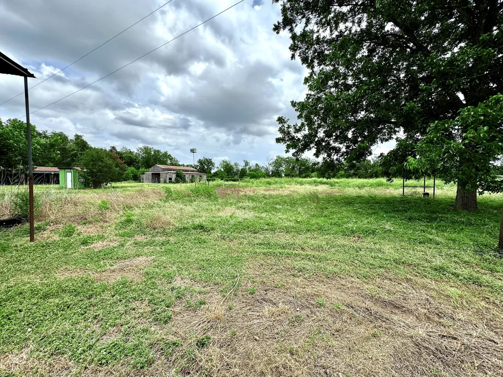 2303 Webberwood Drive Webberville, TX 78621