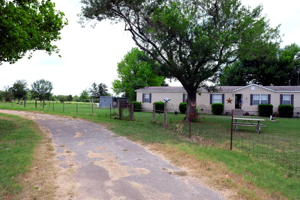 2303 Webberwood Drive Webberville, TX 78621