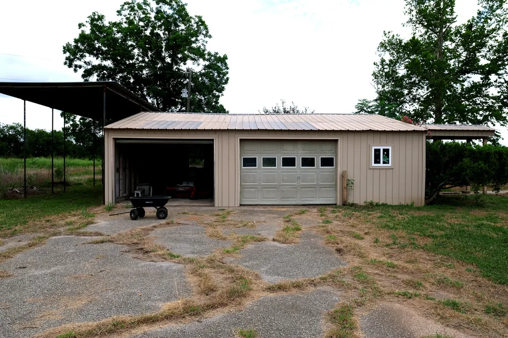 2303 Webberwood Drive Webberville, TX 78621