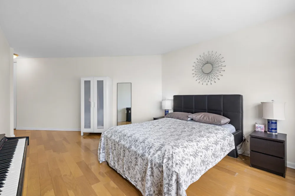 7002 BLVD EAST Guttenberg, NJ 07093