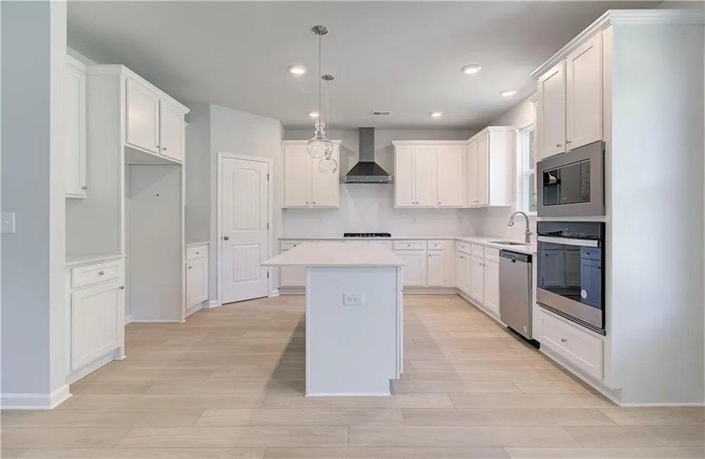 708 Radiant Hollow Lane McDonough, GA 30253