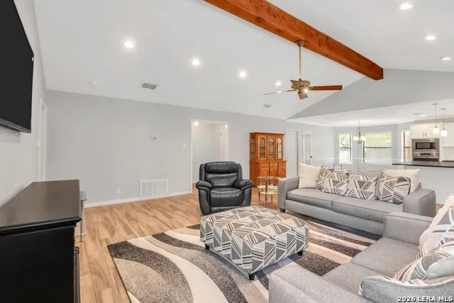 146 TWIN OAK RD Seguin, TX 78155