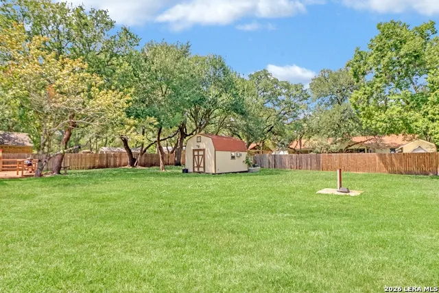 146 TWIN OAK RD Seguin, TX 78155