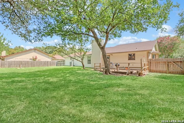 146 TWIN OAK RD Seguin, TX 78155