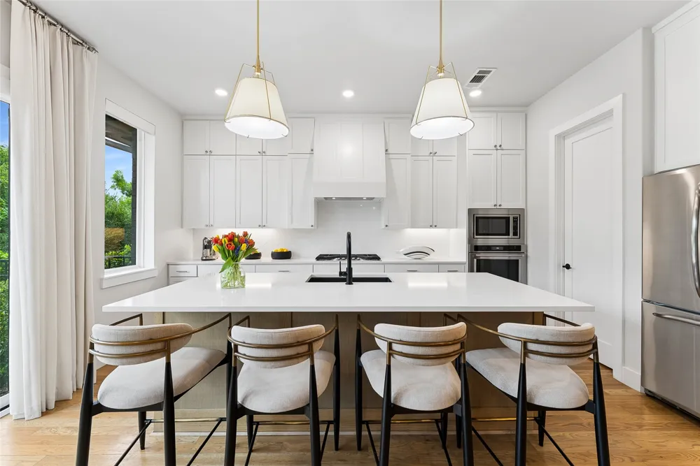 3922 Redding Row Dallas, TX 75220