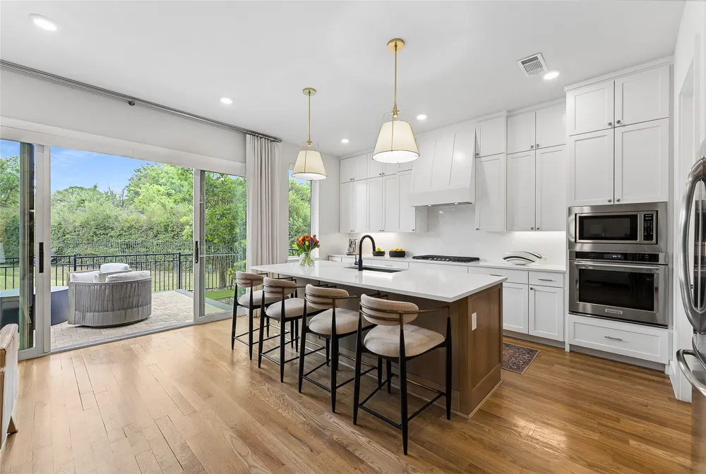 3922 Redding Row Dallas, TX 75220