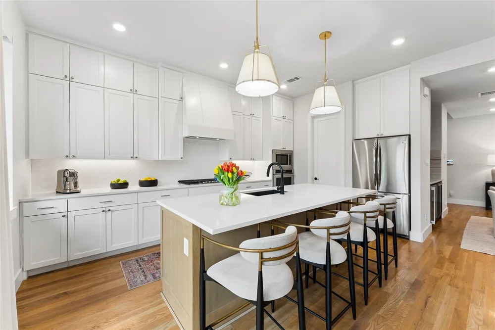 3922 Redding Row Dallas, TX 75220