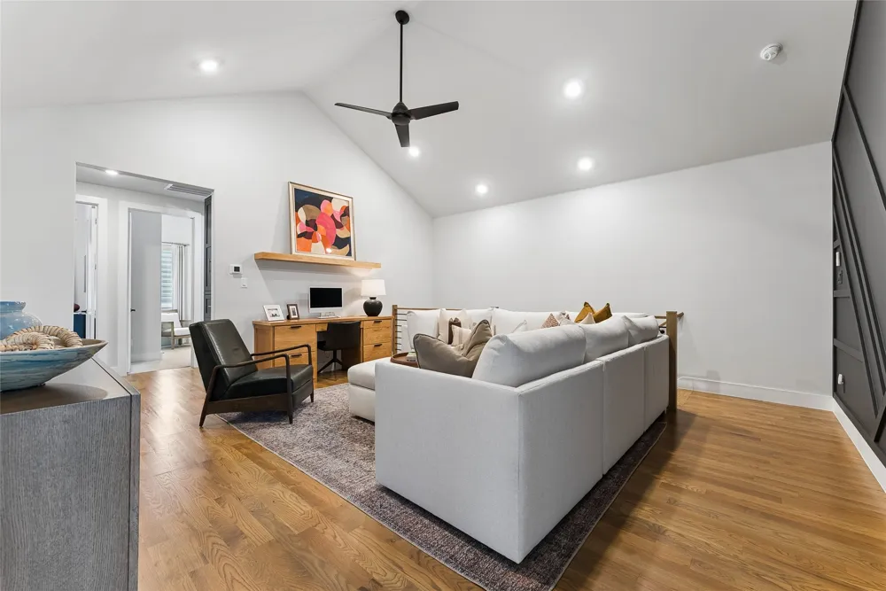 3922 Redding Row Dallas, TX 75220