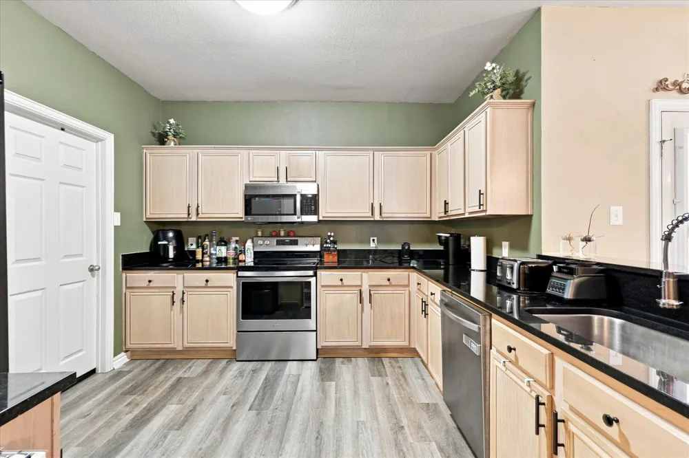 1395 Portsmouth Drive Providence Village, TX 76227
