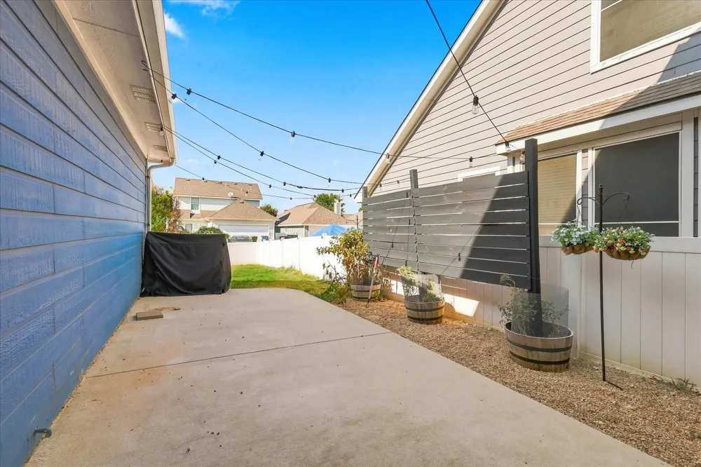 1395 Portsmouth Drive Providence Village, TX 76227