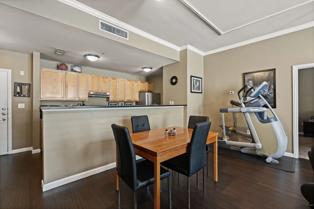 2305 Worthington Street #108 Dallas, TX 75204