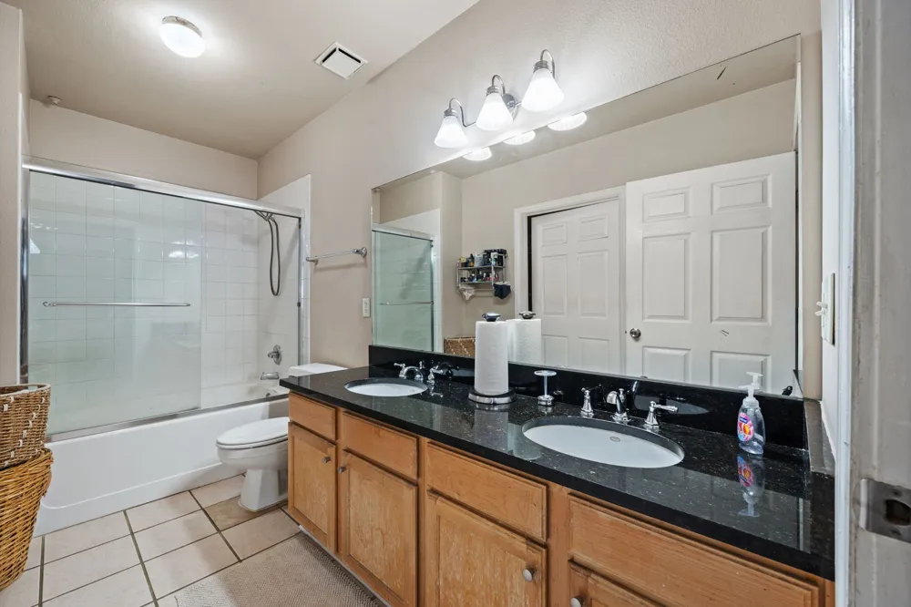 2305 Worthington Street #108 Dallas, TX 75204
