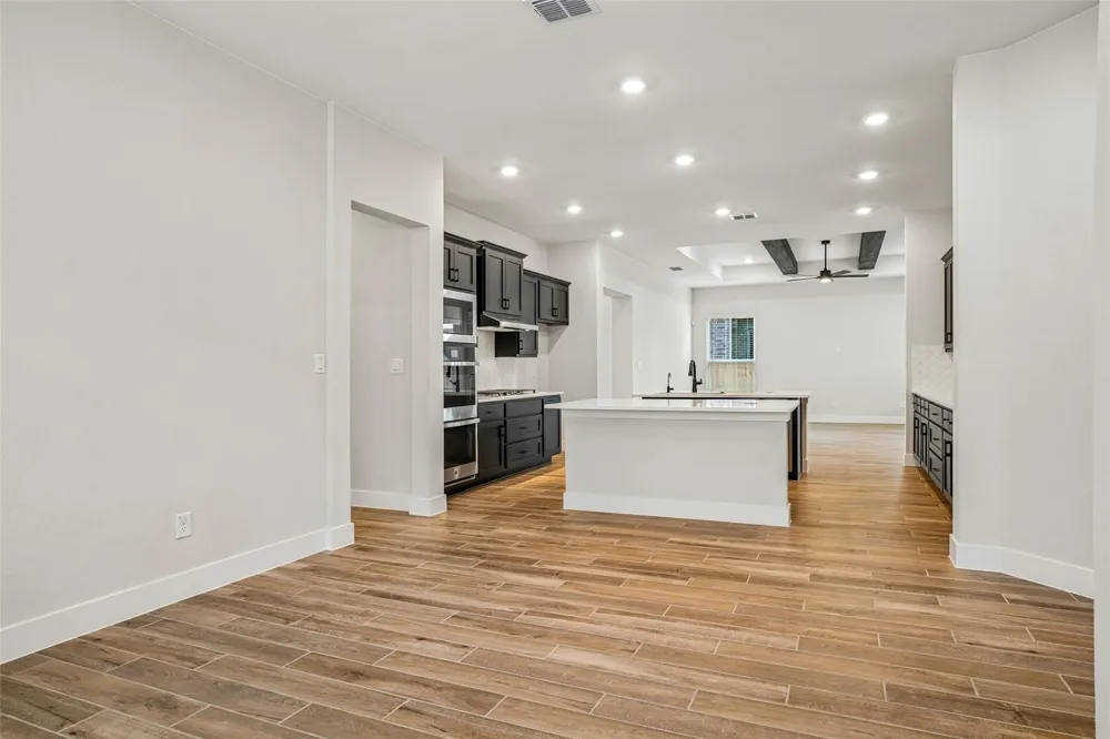 1228 Emerald Lake Drive Katy, TX 77493