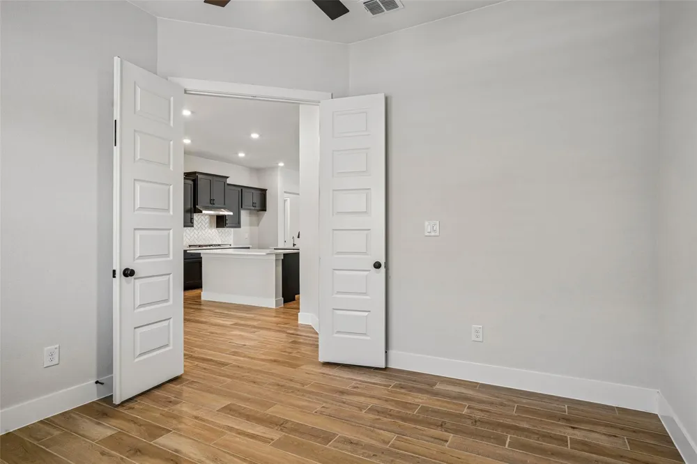 1228 Emerald Lake Drive Katy, TX 77493