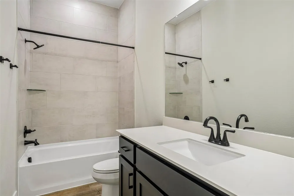 1228 Emerald Lake Drive Katy, TX 77493