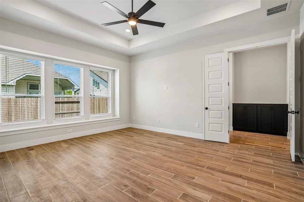 1228 Emerald Lake Drive Katy, TX 77493