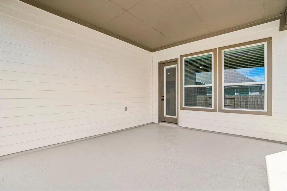 1228 Emerald Lake Drive Katy, TX 77493